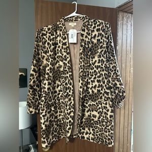 Plus leopard blazer